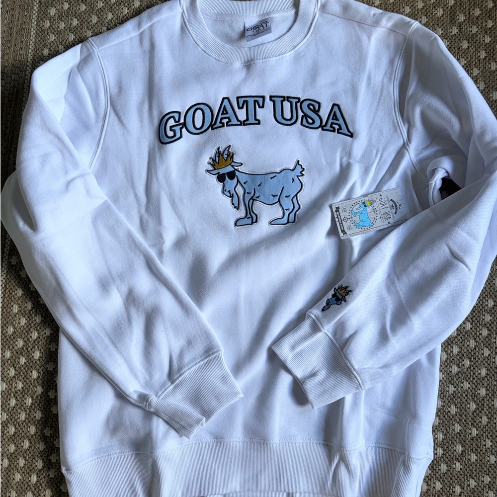 GOAT USA Men's White Graphic Crewneck Sweatshirt